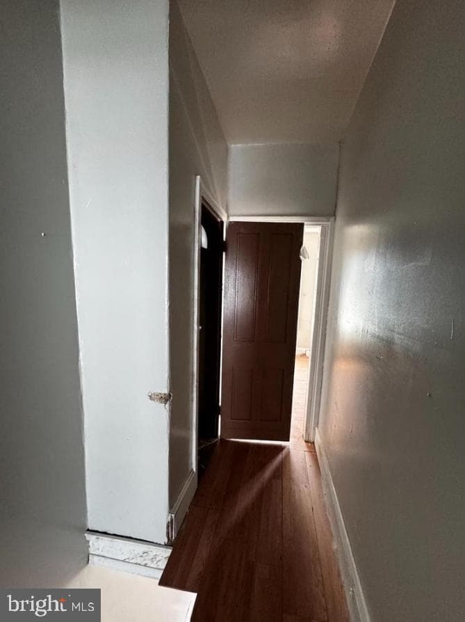 1211 Firth Street photo 5