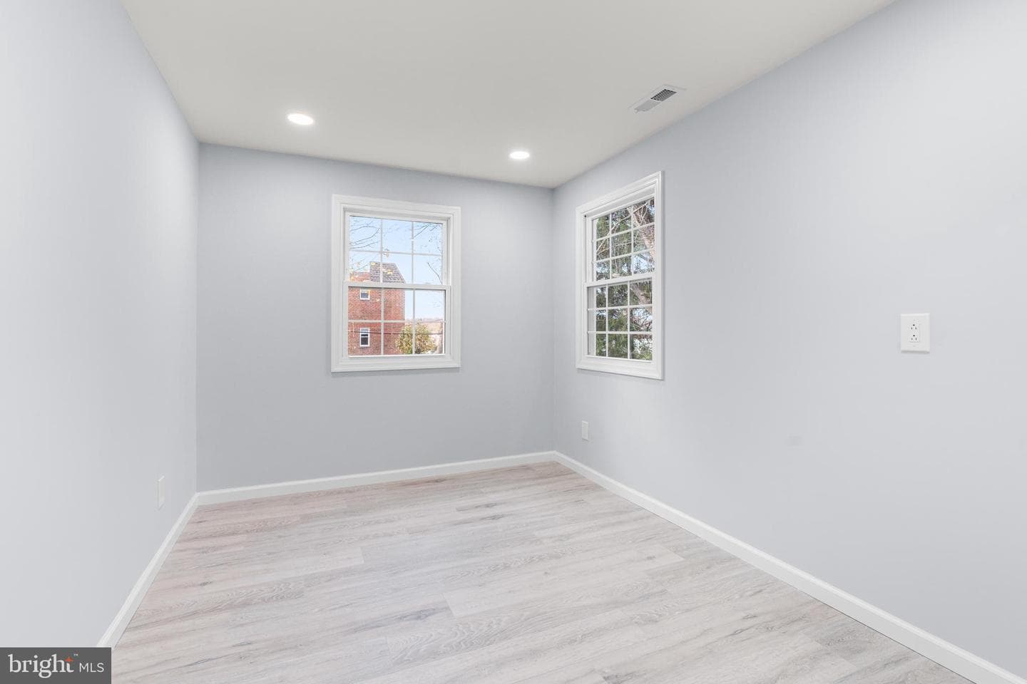 11046 Ferndale Street photo 13