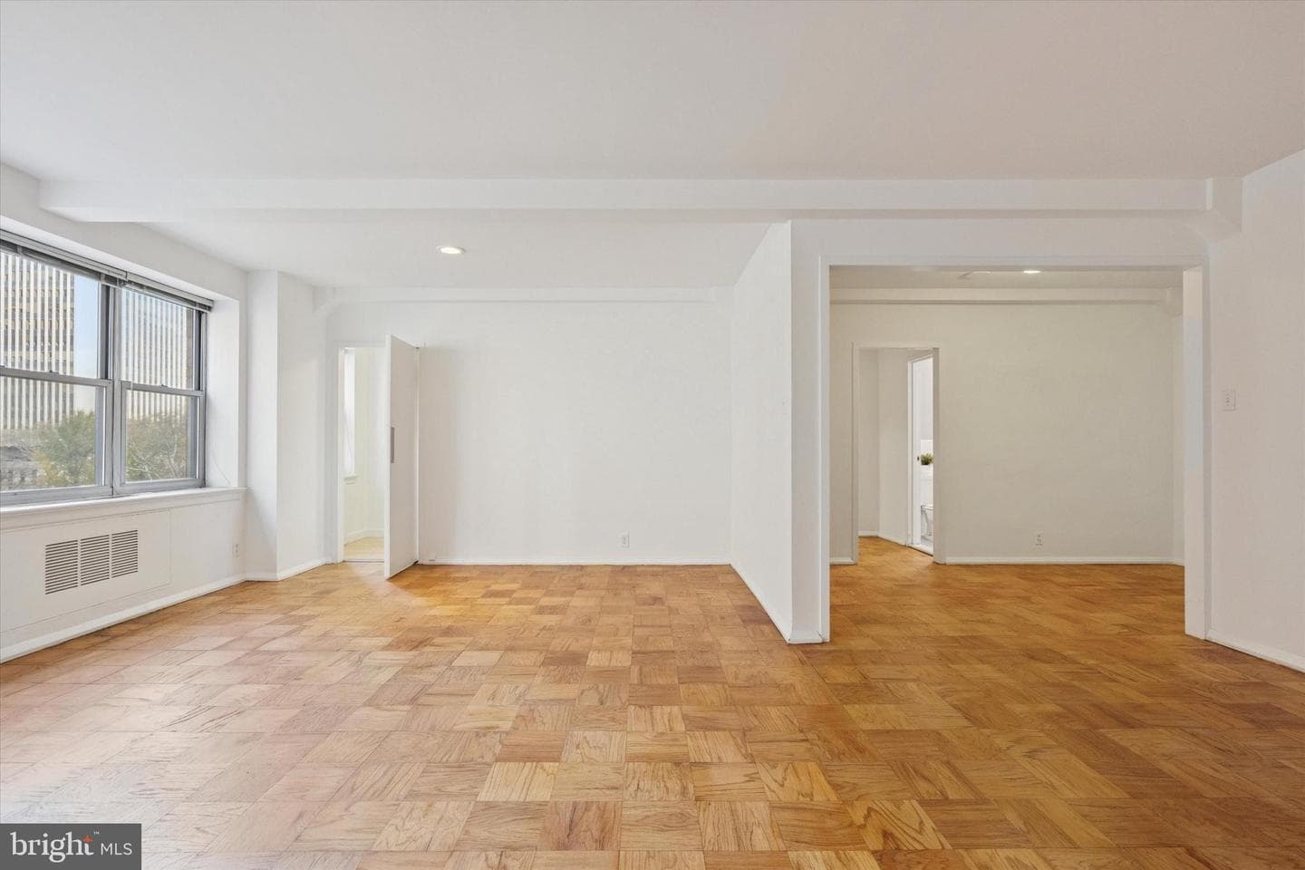 220 W Rittenhouse Square #6f photo 18