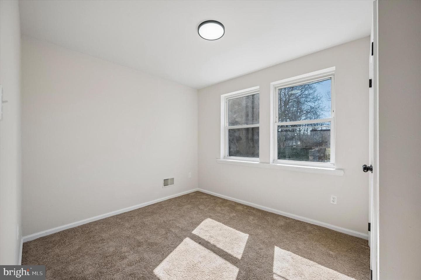 5314 Wyalusing Avenue photo 8