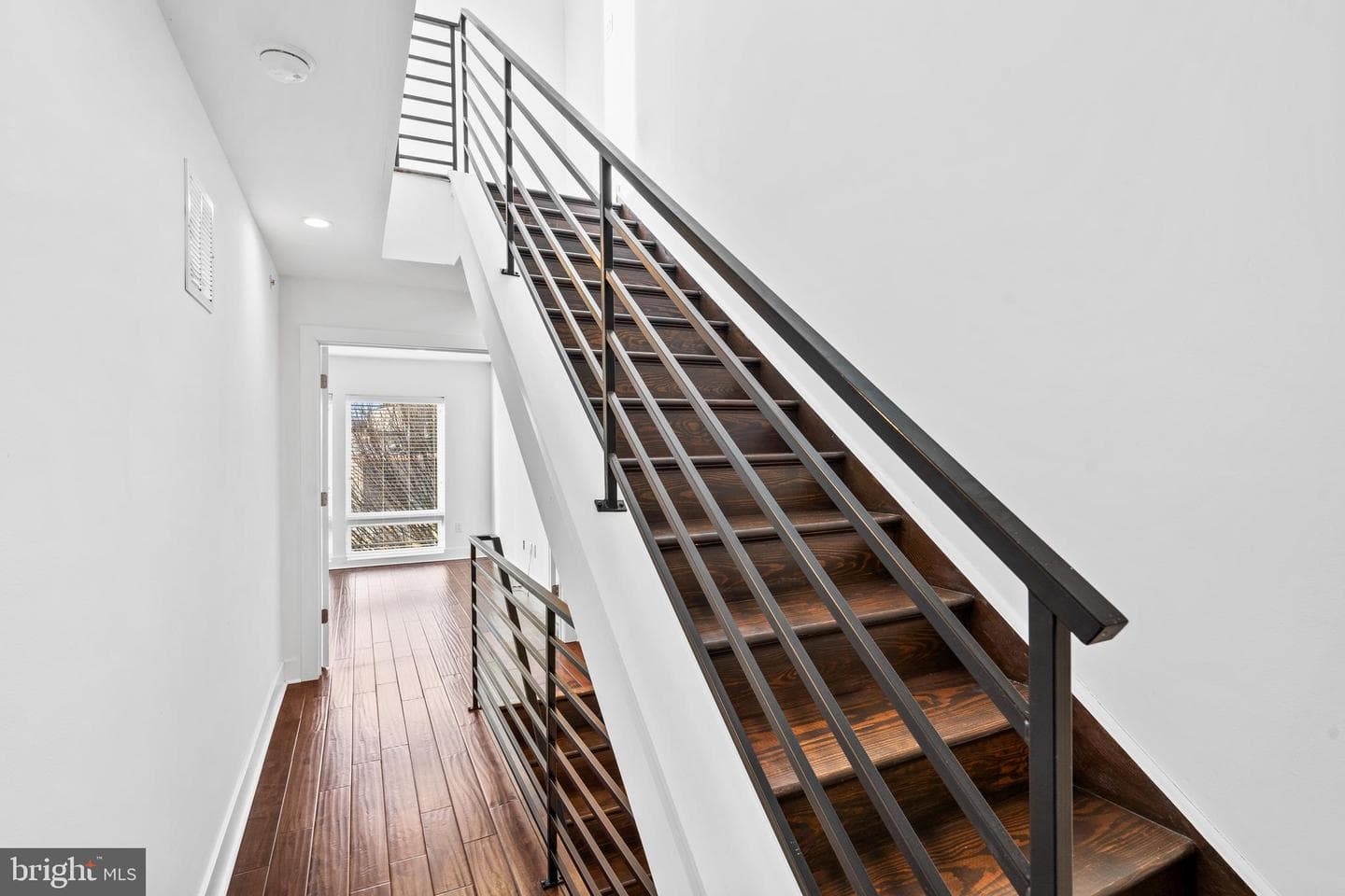 1807 Blair Street photo 34