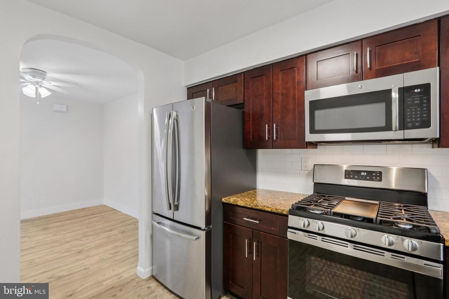 8855 Winchester Avenue photo 13