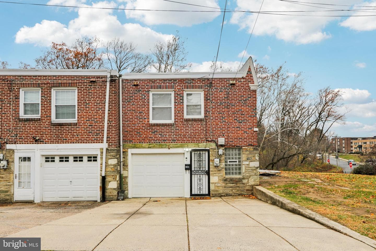 8855 Winchester Avenue photo 4