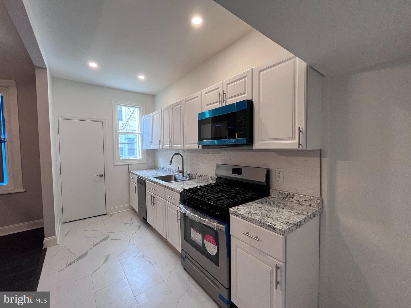 2952 N Judson Street photo 14