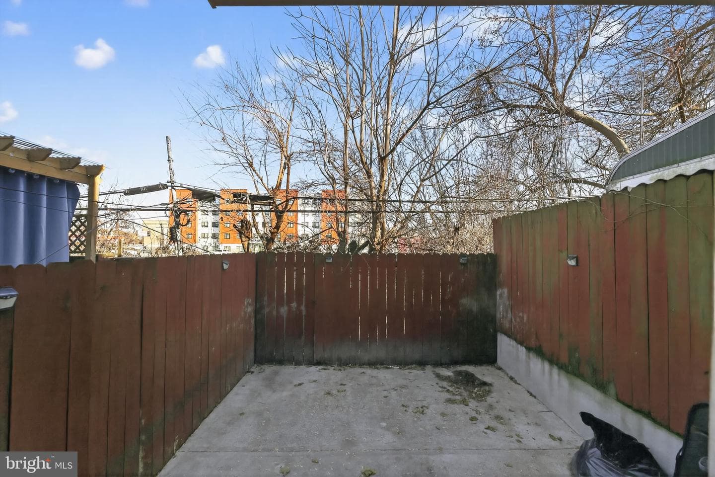 2413 N Carlisle Street photo 20