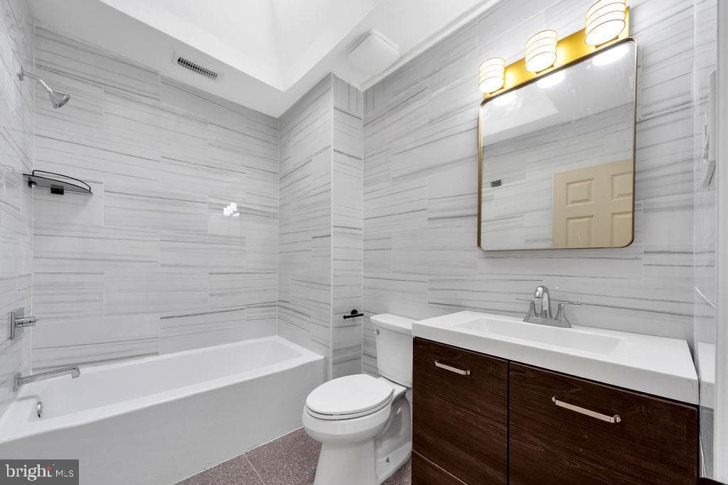 5741 Arch Street photo 23