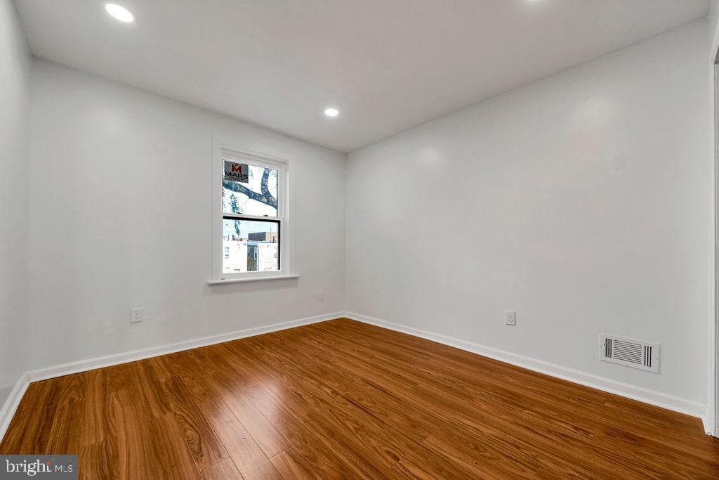 5741 Arch Street photo 24