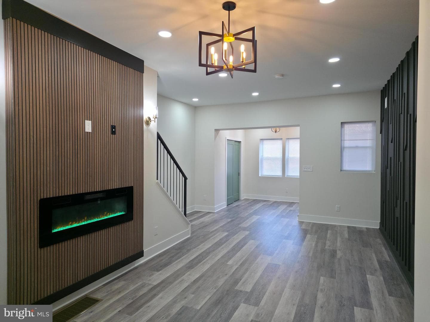 4066 Parkside Avenue photo 4