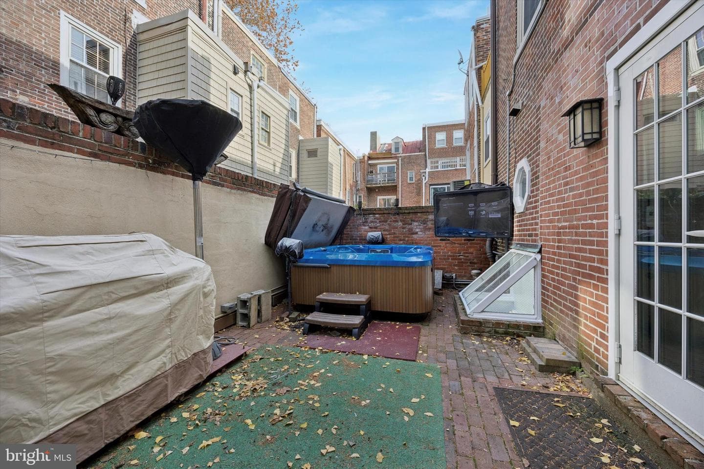 715 Rodman Street photo 23