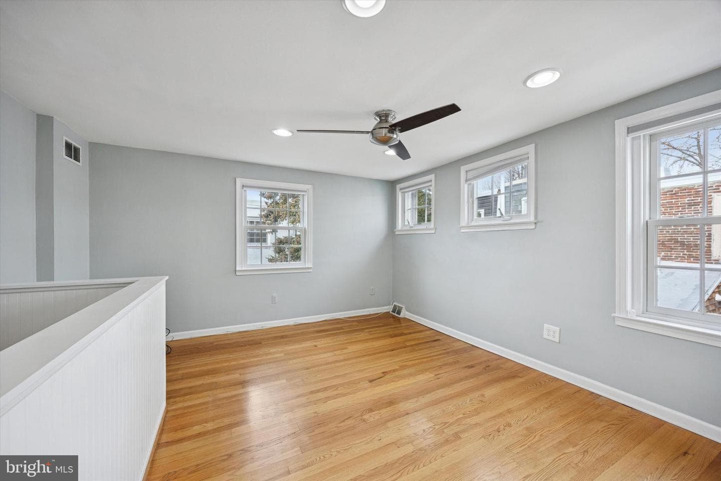 715 Rodman Street photo 3