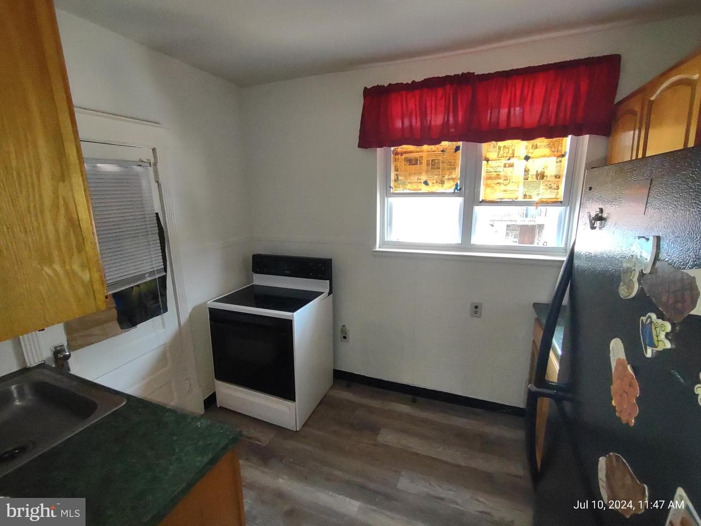 929 Brill Street photo 3