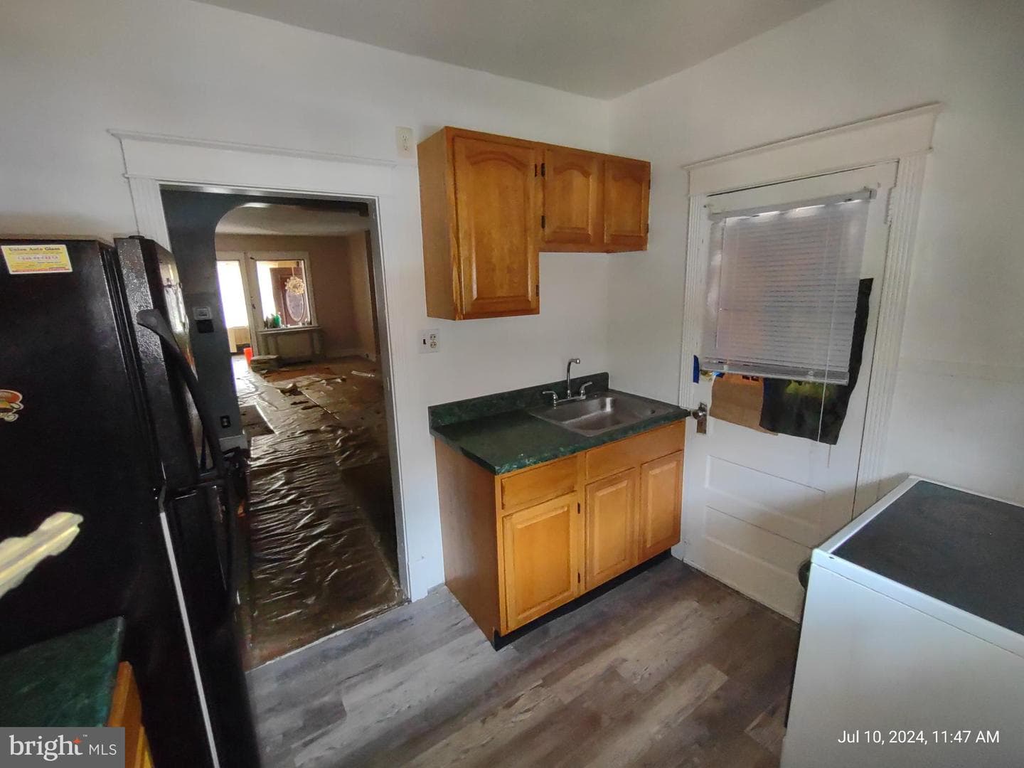 929 Brill Street photo 4