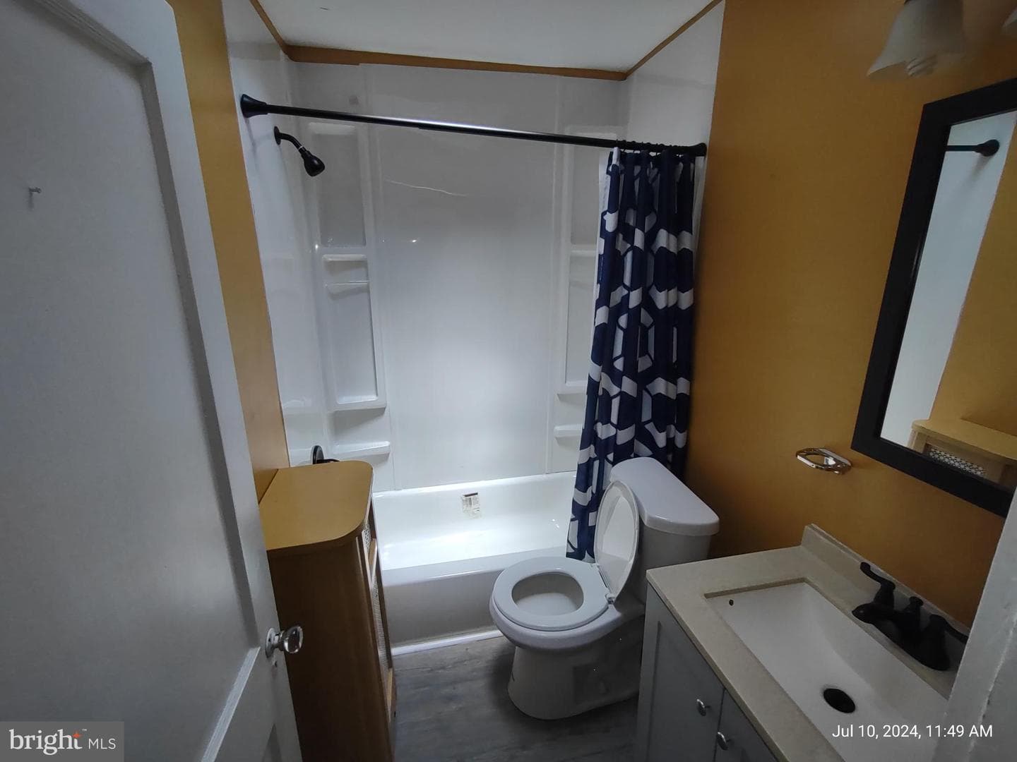 929 Brill Street photo 9