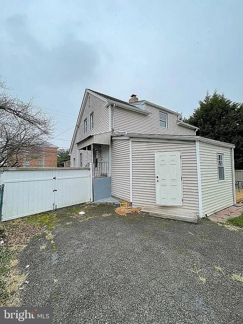 1715 Rhawn Street photo 6