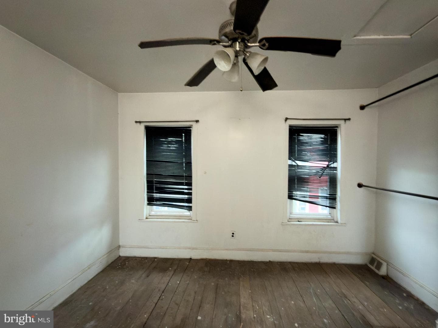 99 E Seymour Street photo 18