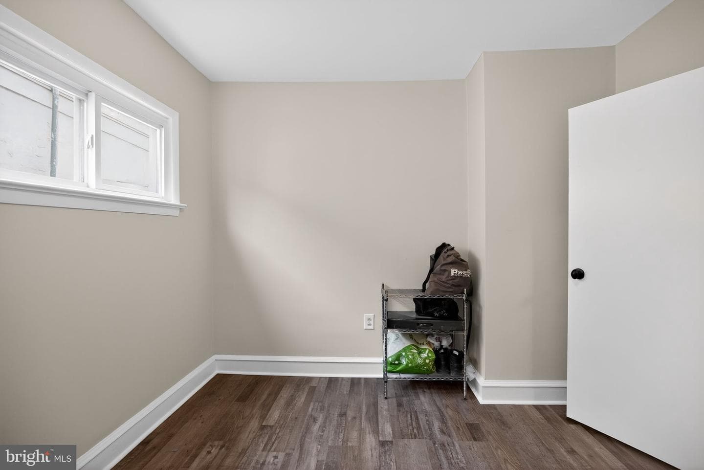 4287 Penn Street photo 17