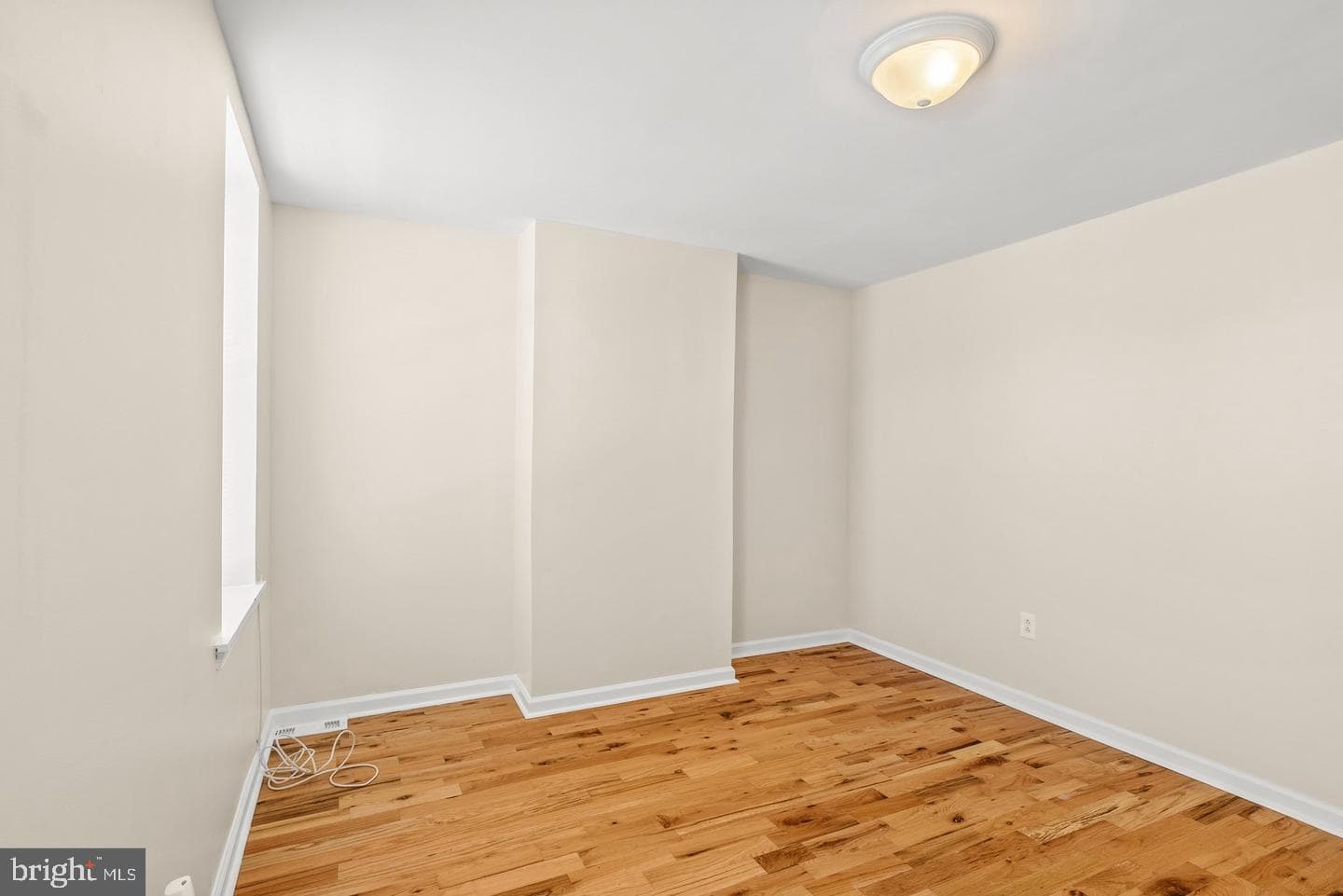 2512 N Marshall Street photo 19