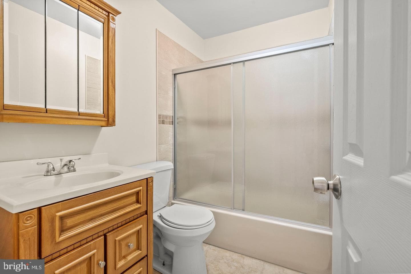 2512 N Marshall Street photo 20