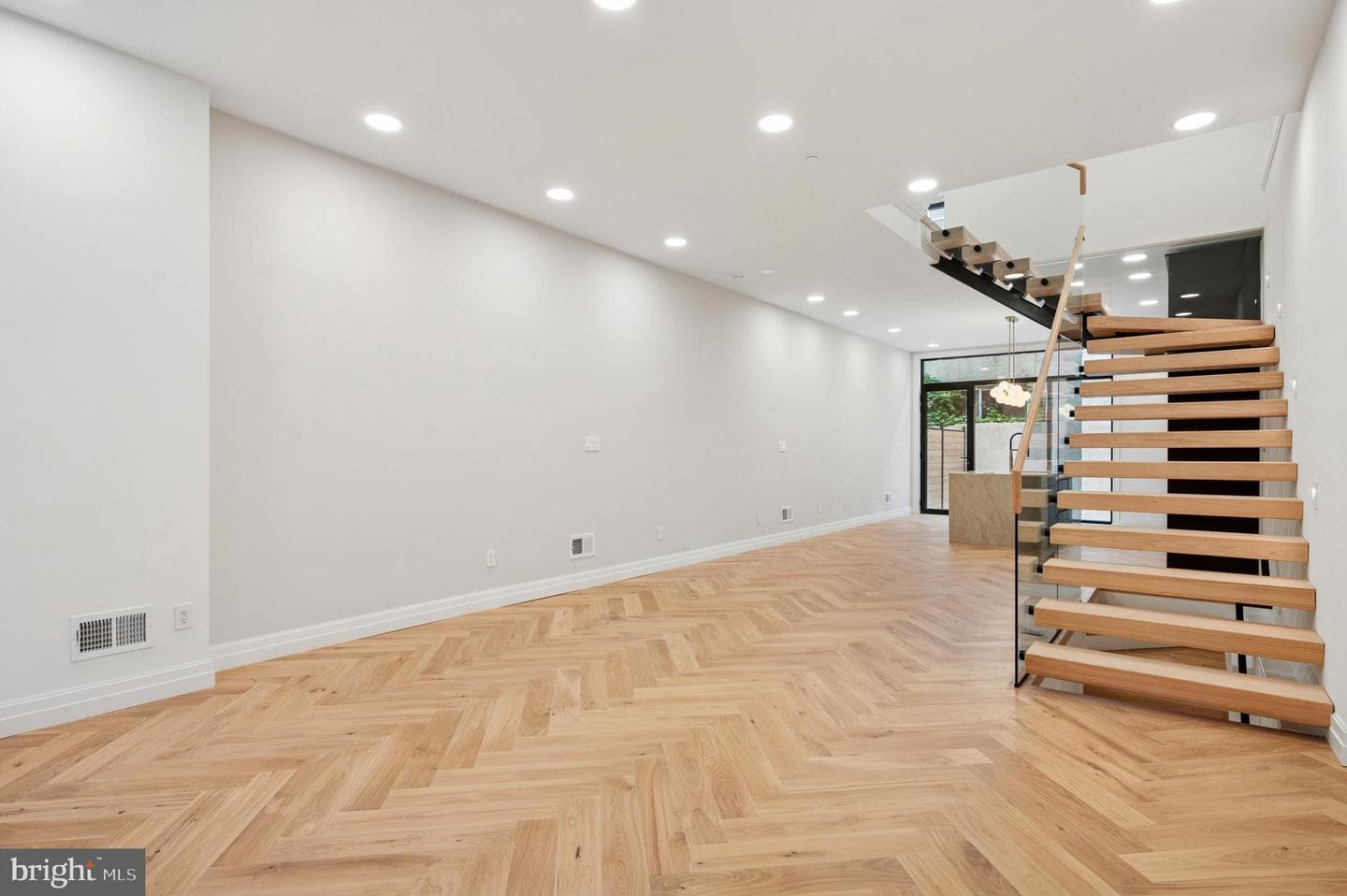 108 N Van Pelt Street photo 8
