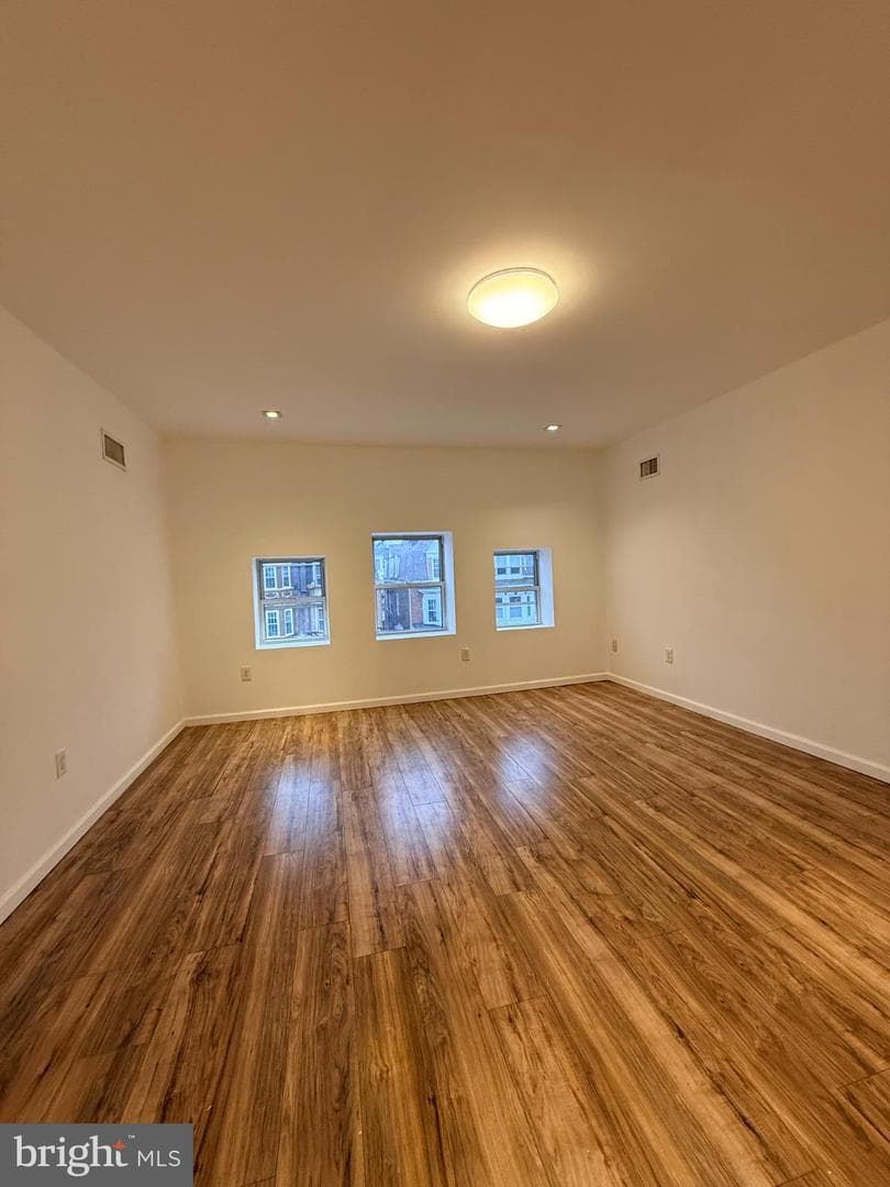 5021 Hazel Avenue photo 25