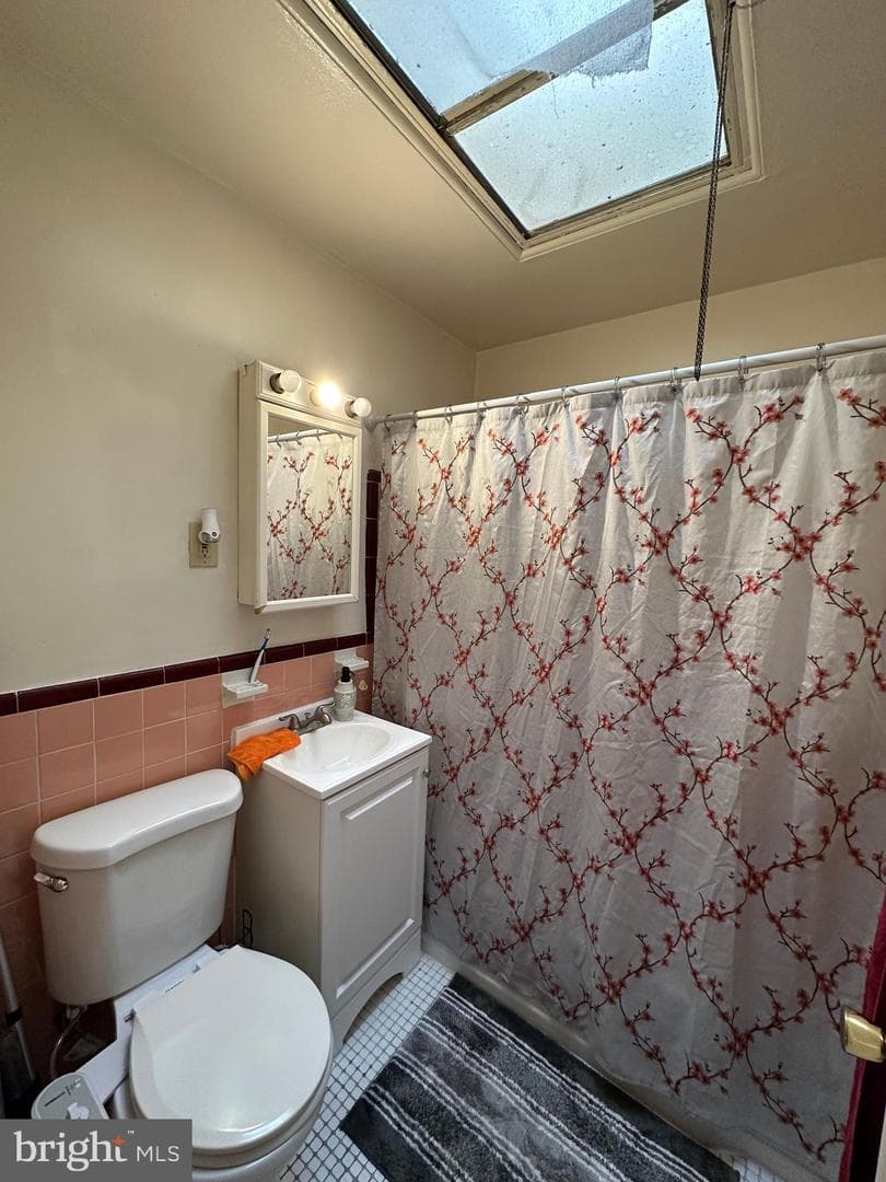 6018 Frontenac Street photo 17