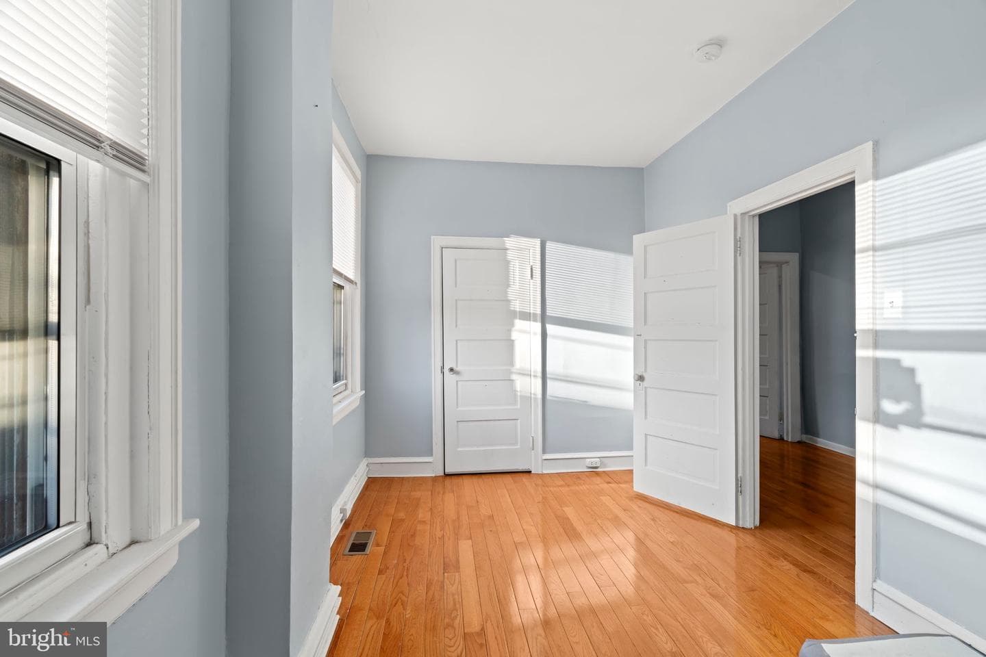 5101 Ditman St photo 22