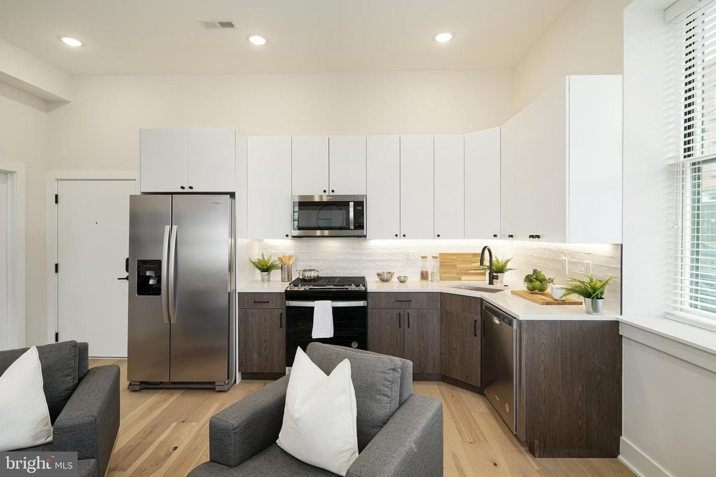 1723 Francis Street #1a photo 2