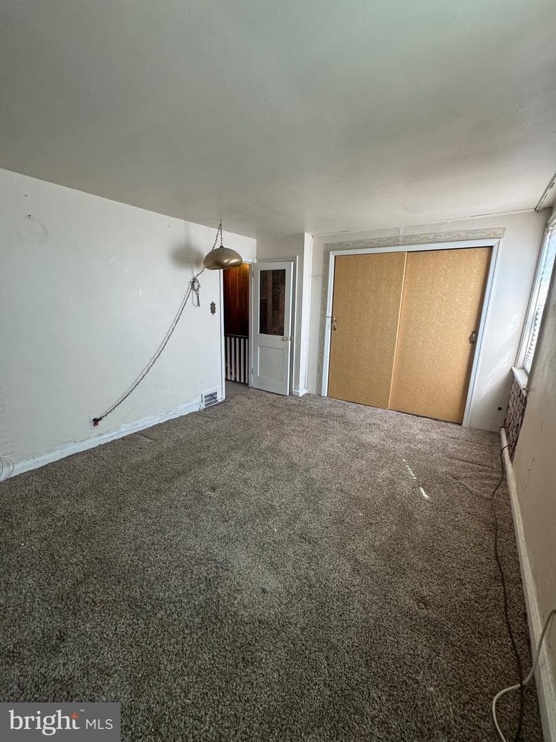 2135 Homer Street photo 9