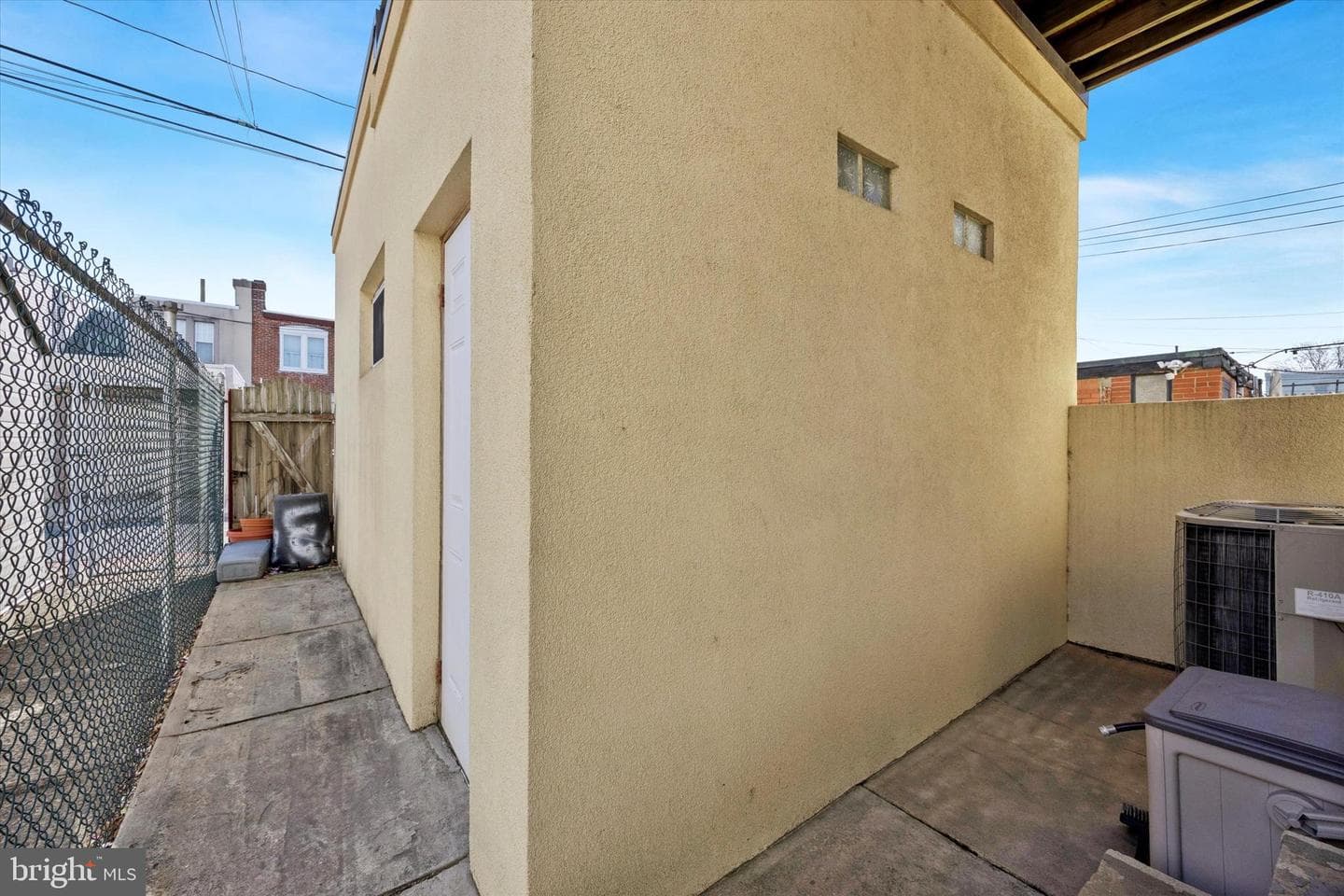 3431 E Thompson Street photo 20