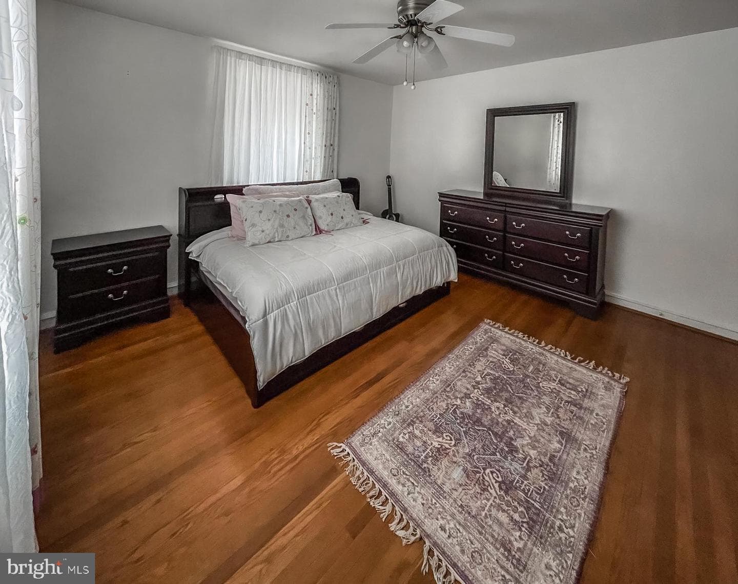 4607 Aubrey Avenue photo 23