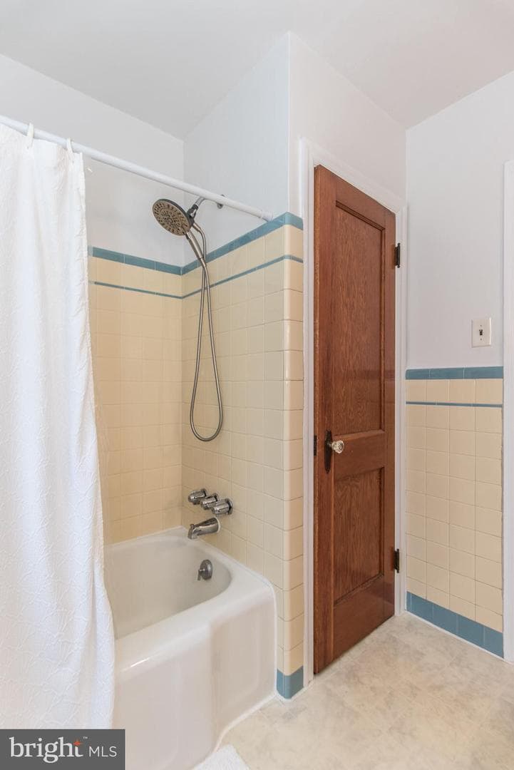 4607 Aubrey Avenue photo 39