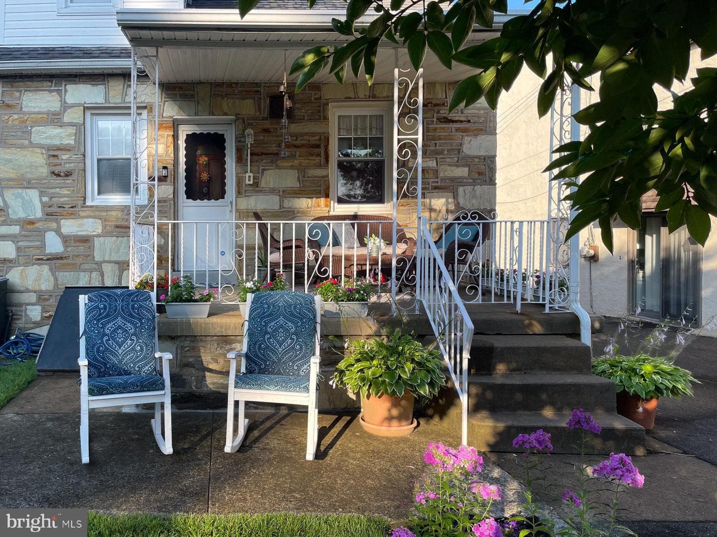 4607 Aubrey Avenue photo 64