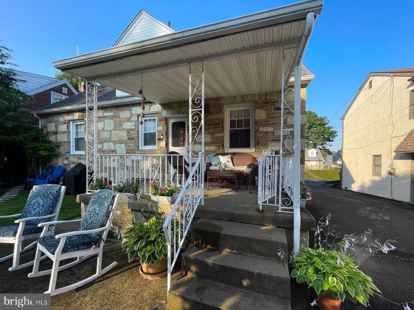 4607 Aubrey Avenue photo 65