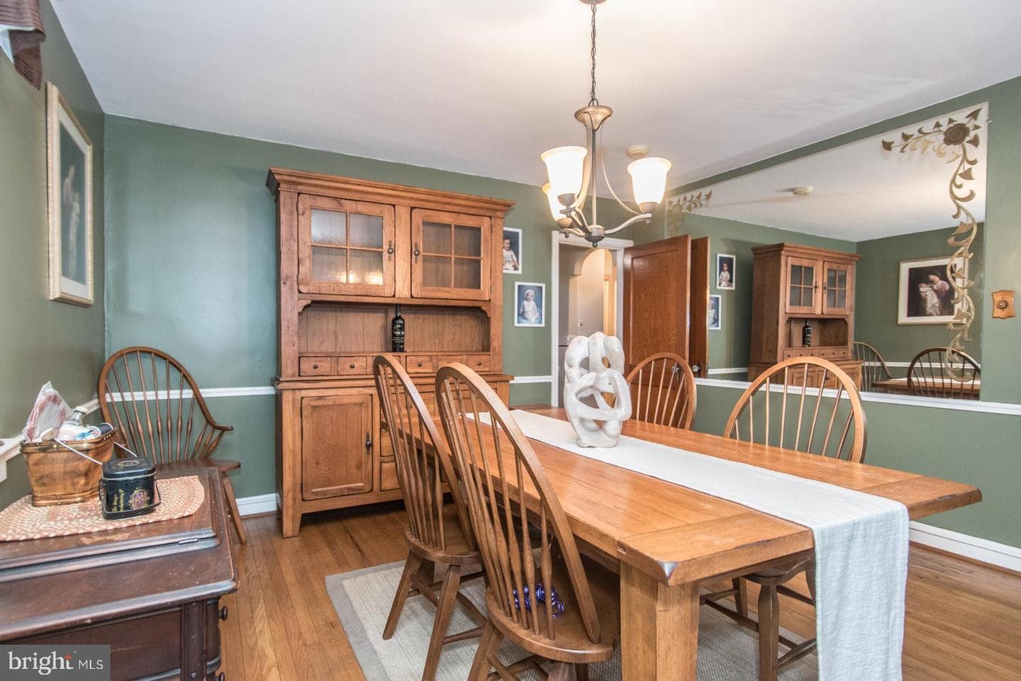 4607 Aubrey Avenue photo 9