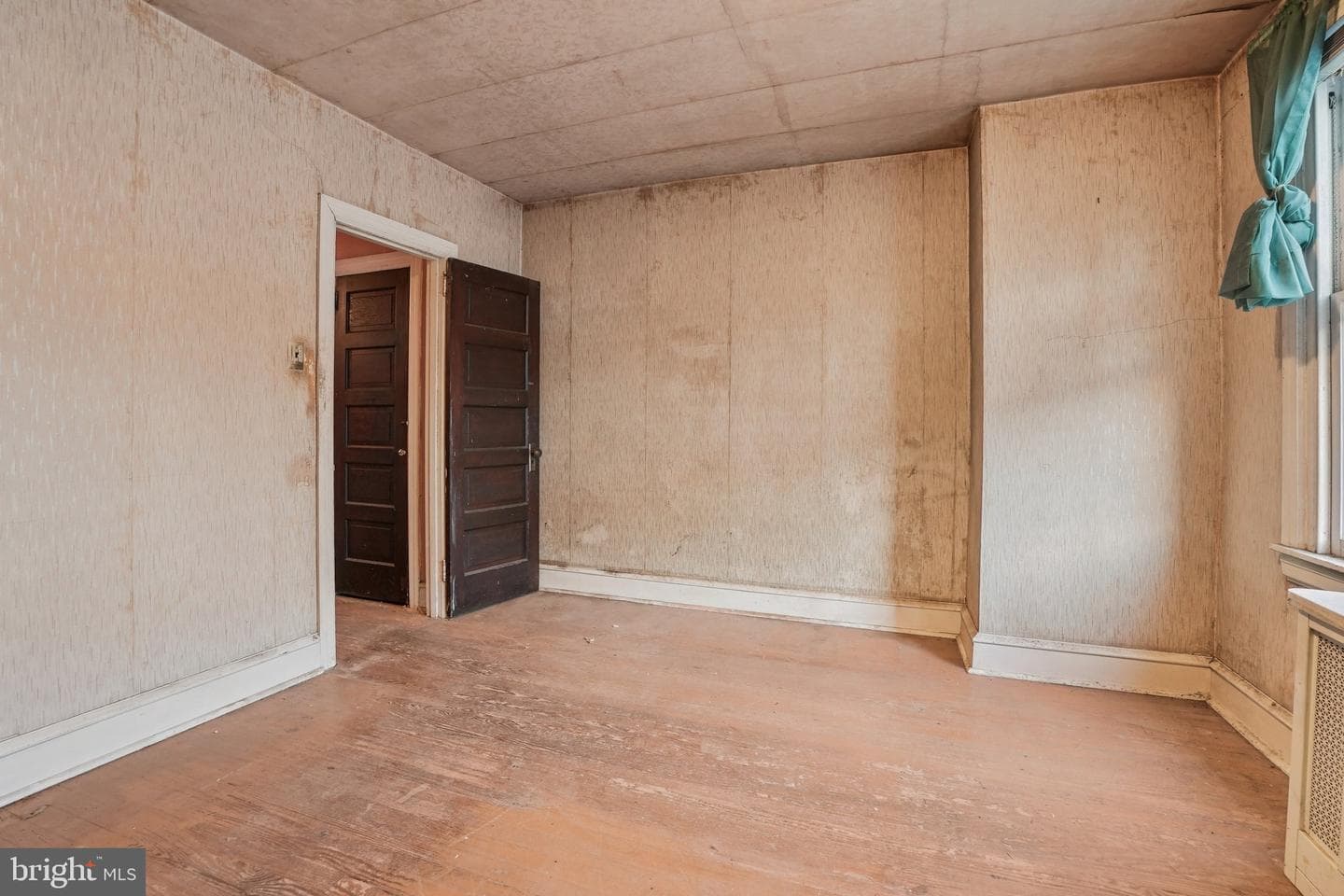 5322 James Street photo 27