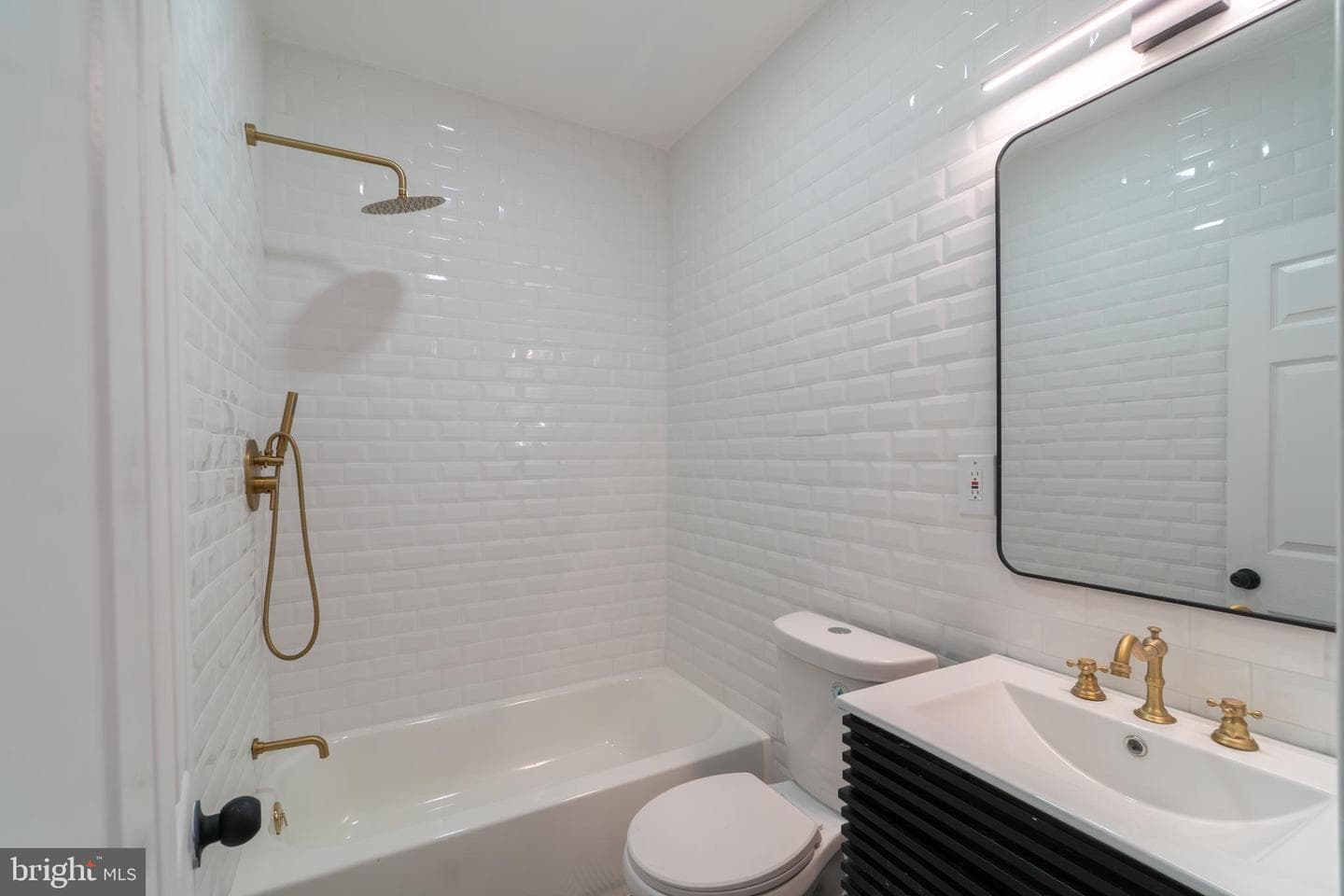 2517 N Newkirk Street photo 25