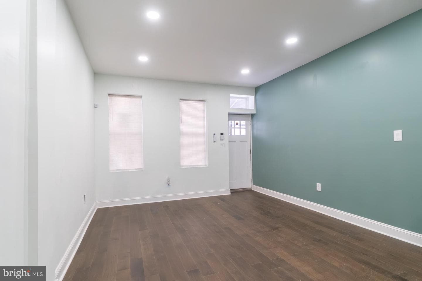 2517 N Newkirk Street photo 5