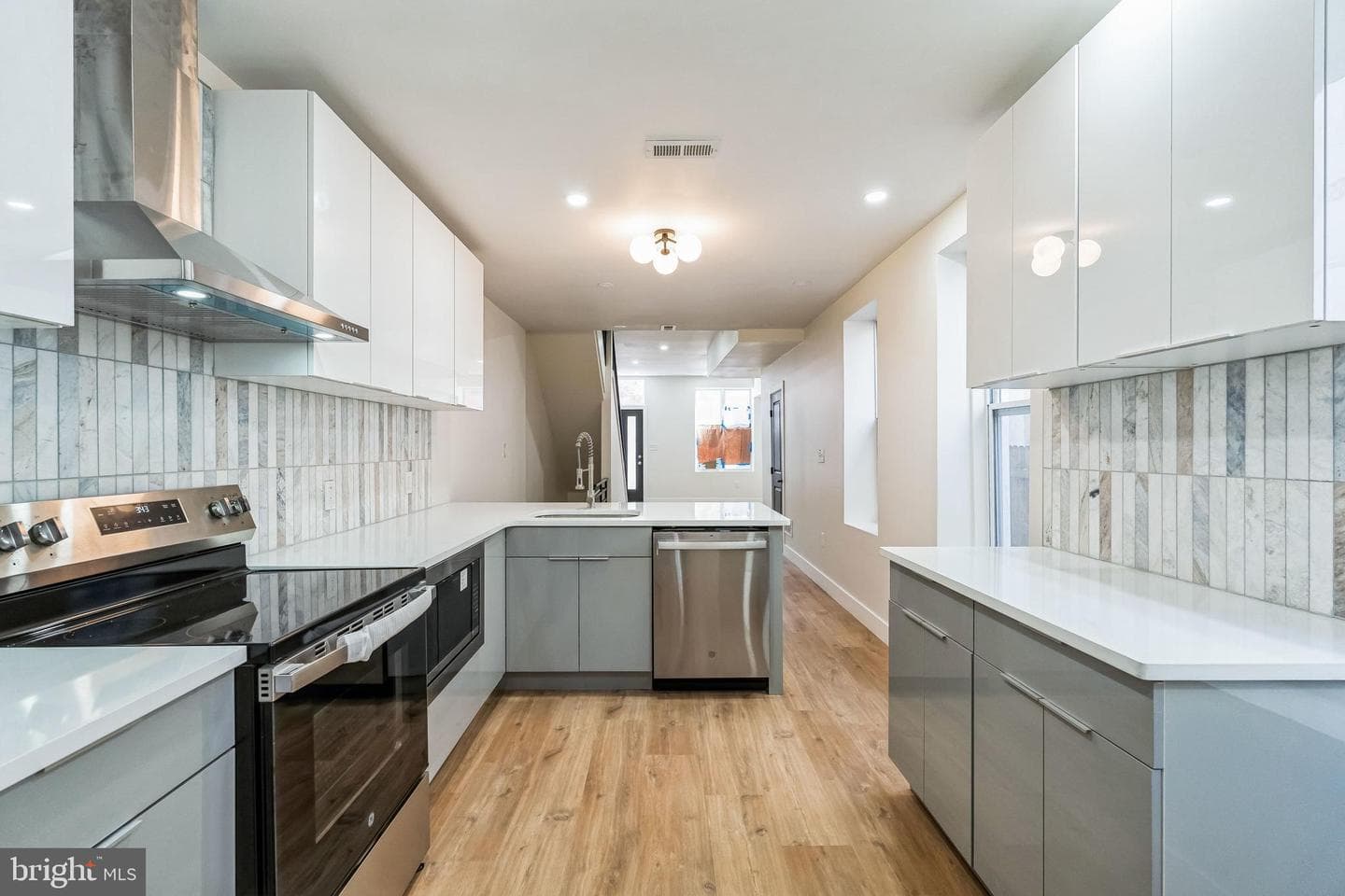 1754 N 26th Street photo 2
