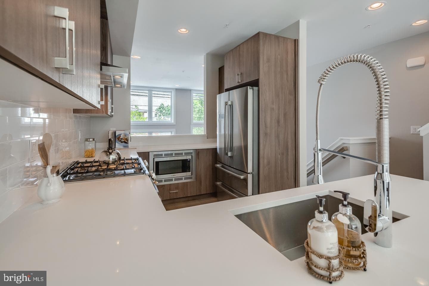 328 Fairmount Avenue photo 4