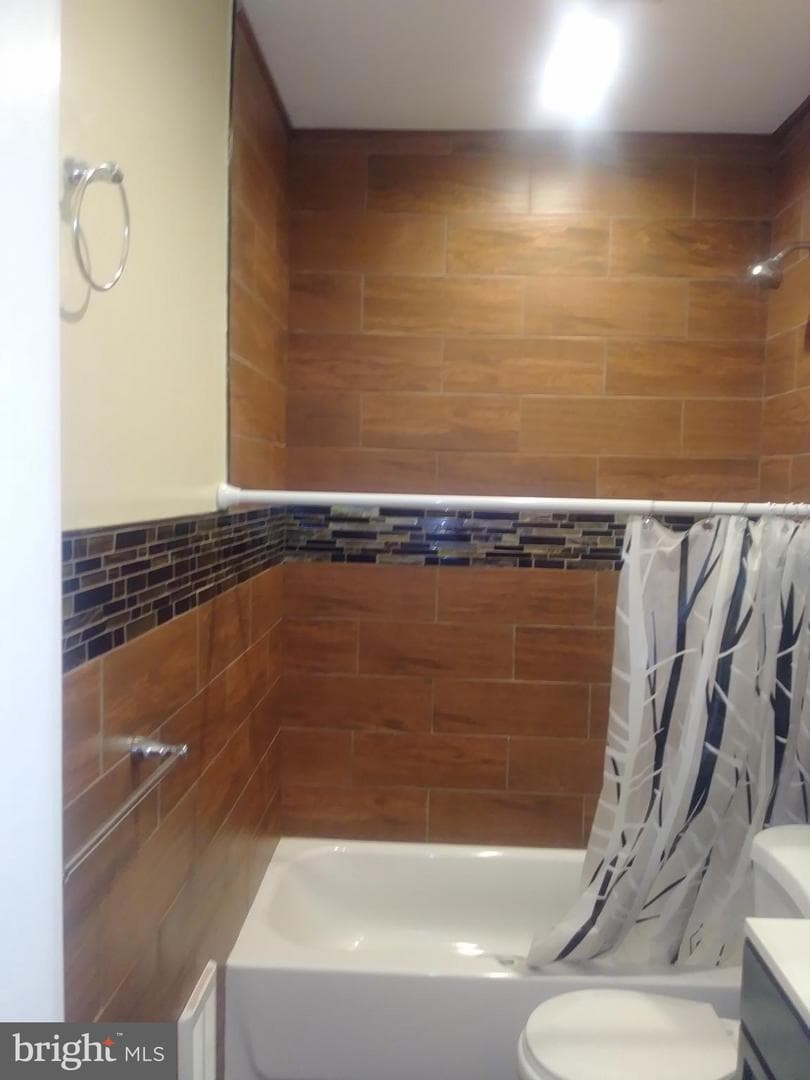 522 W Westmoreland Street photo 10