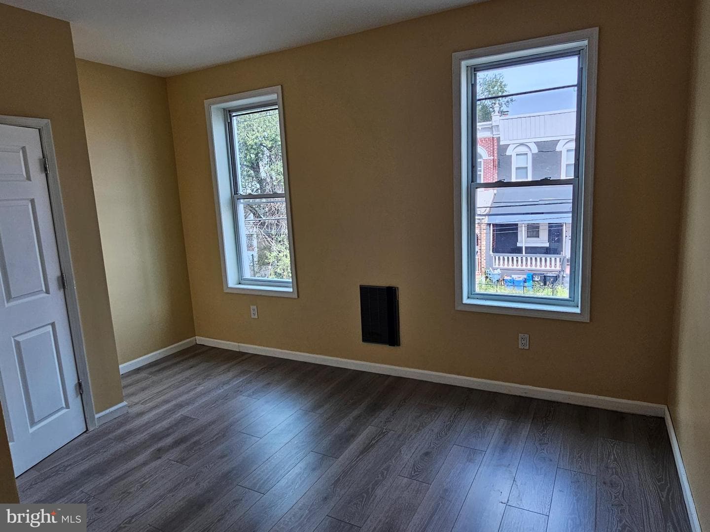 522 W Westmoreland Street photo 29