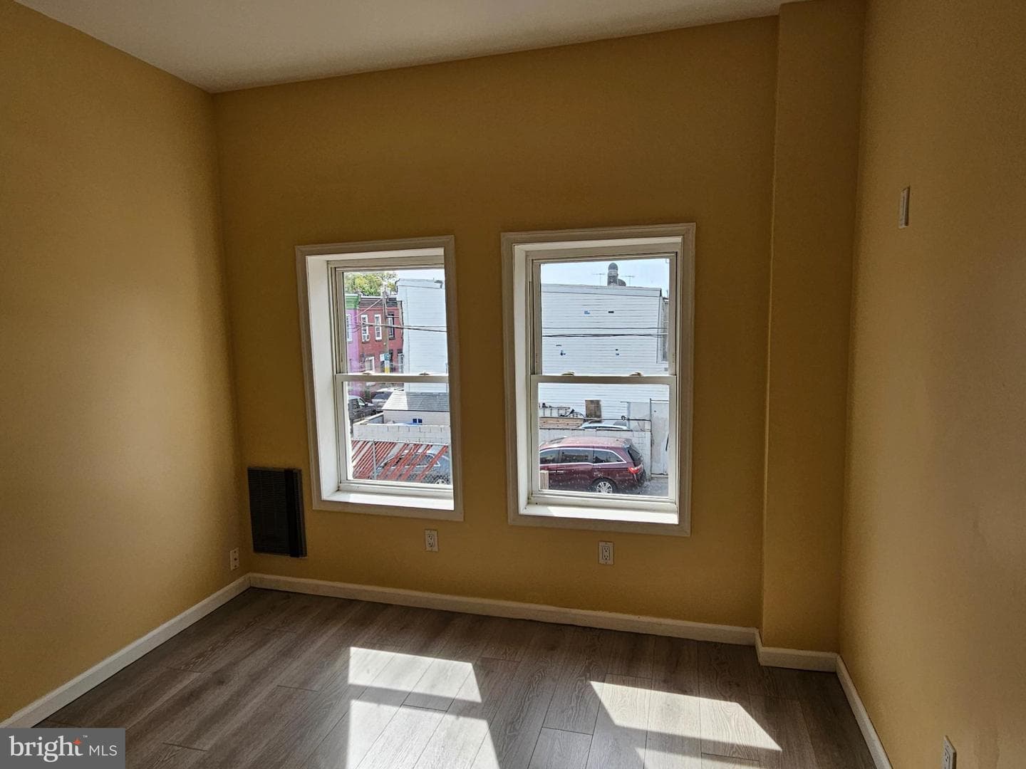 522 W Westmoreland Street photo 33
