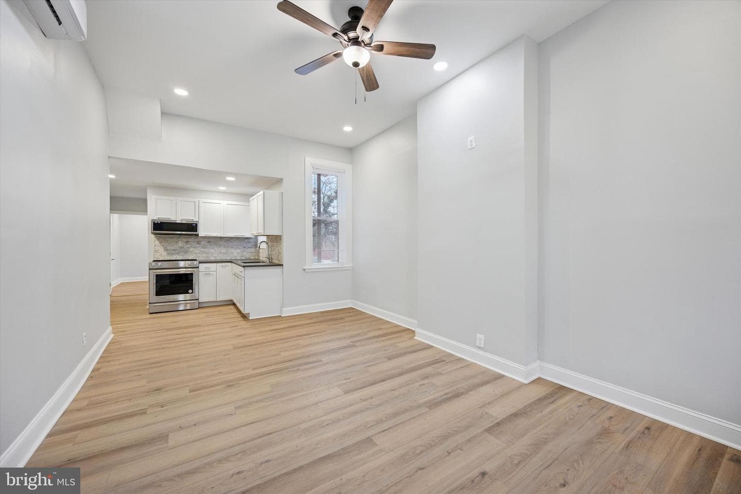 2253 N Delhi Street photo 9