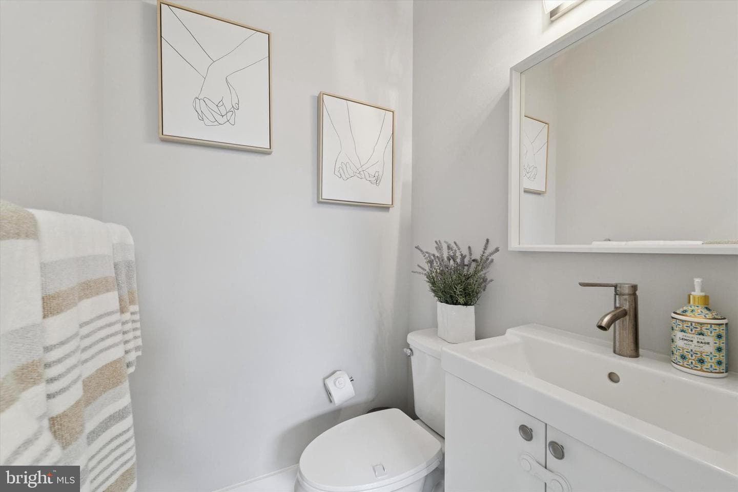 488 Evergreen Avenue photo 14