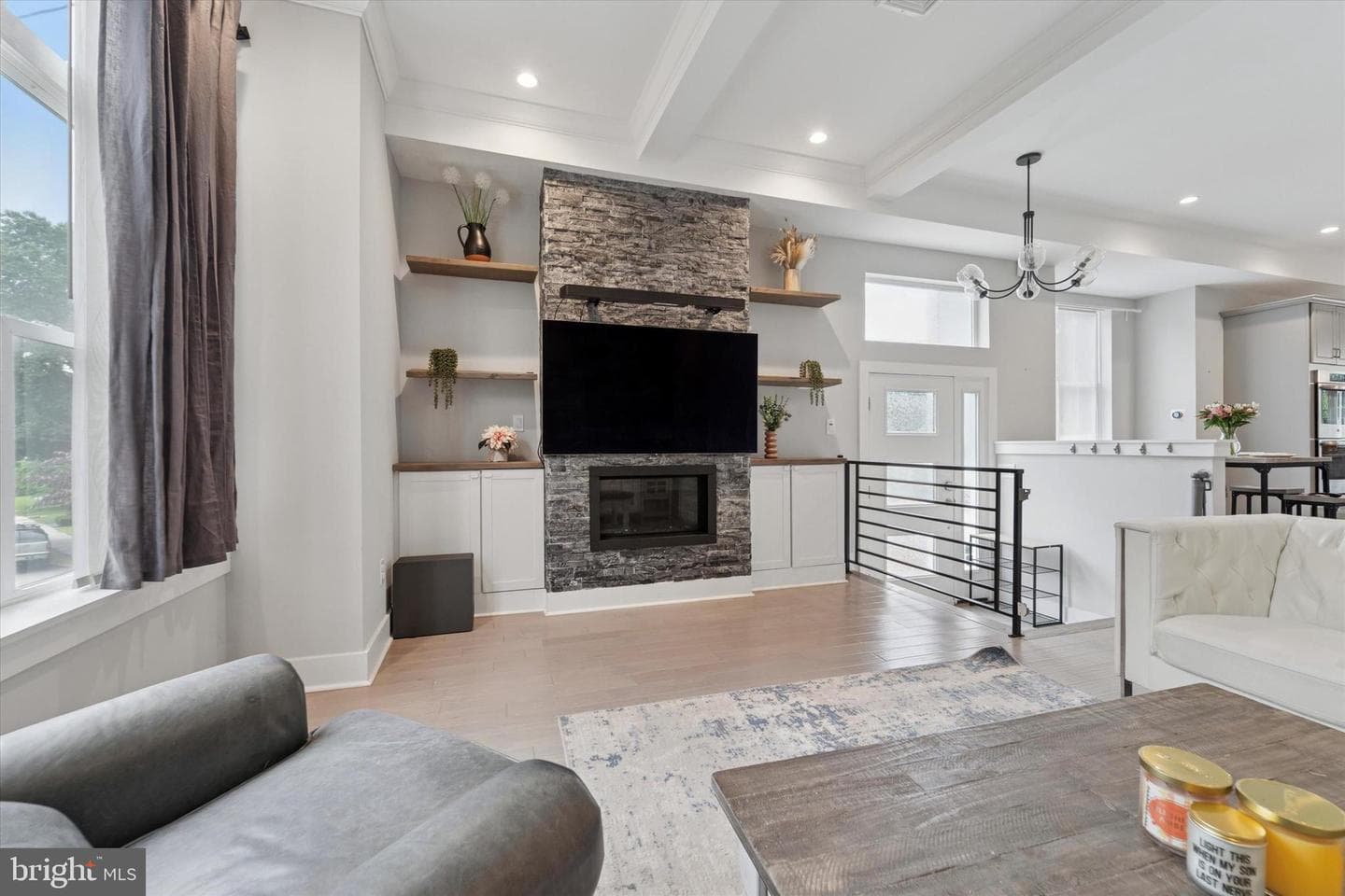 488 Evergreen Avenue photo 3