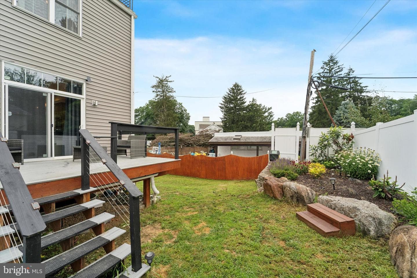 488 Evergreen Avenue photo 30