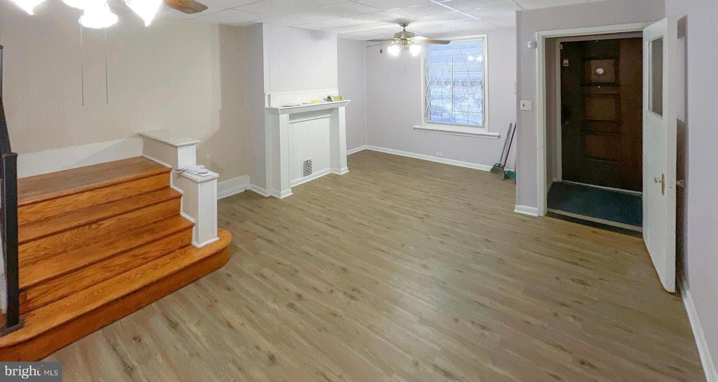2835 W Lehigh Avenue photo 4