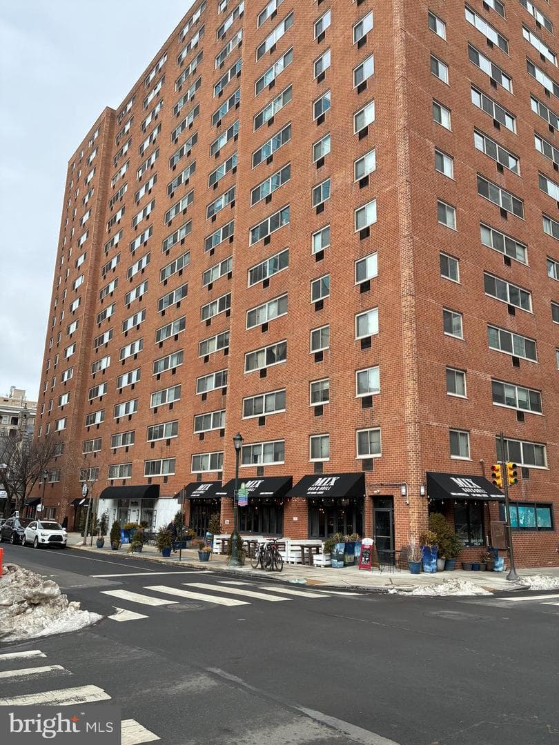2101 Chestnut Street #711 photo 17