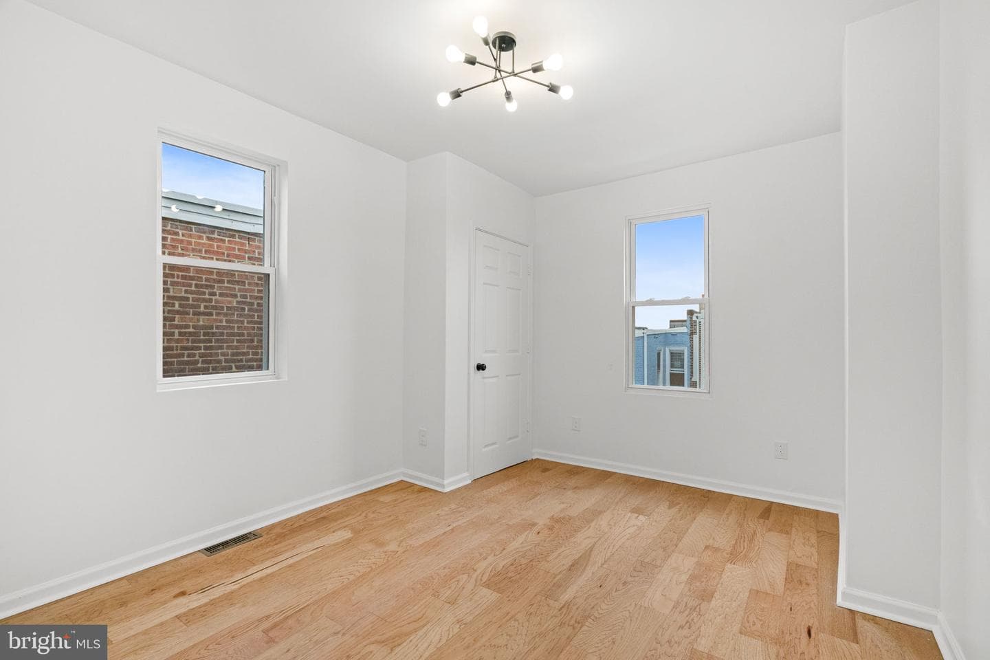 5612 Haddington Street photo 18