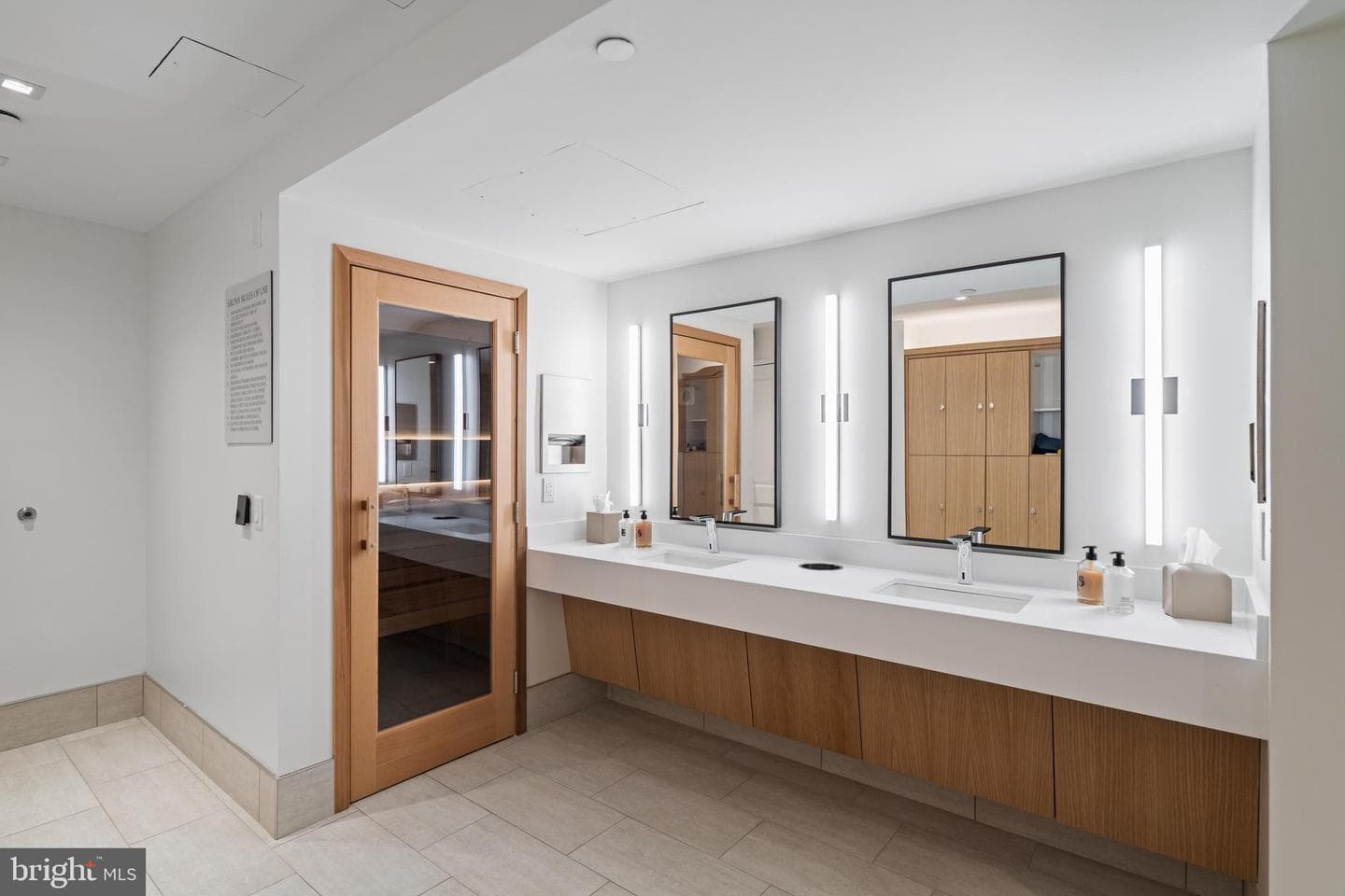 130 S 18th Street #503 photo 38